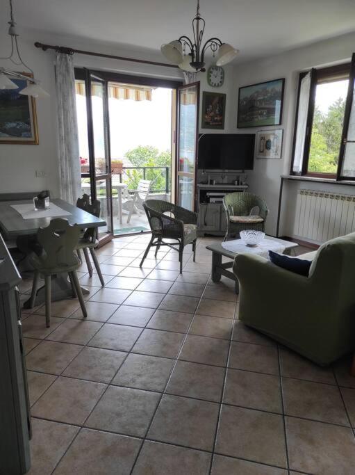 Appartamento Vista Lago Germignaga Bagian luar foto
